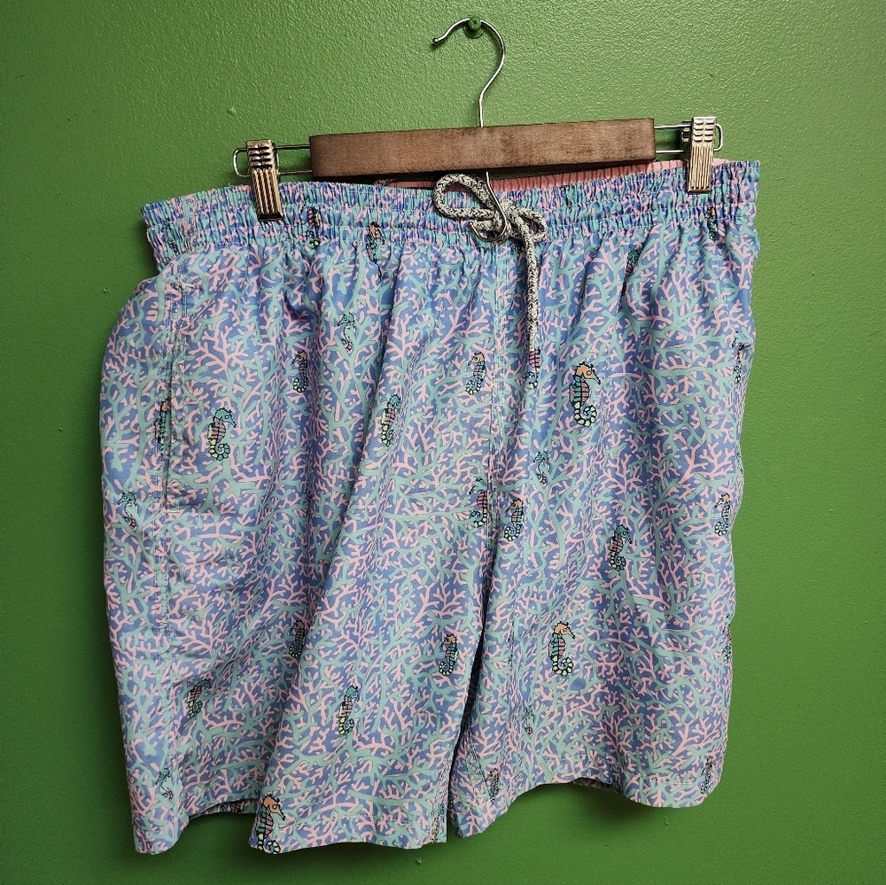 Michael’s Seahorse Coral Print Swim Trunks Men’s XL | Drawstring Board Shorts